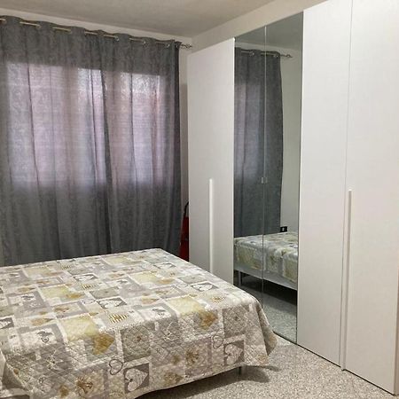 Appartamento Sulla Piazza 90 M Dal Mare アンツィオ エクステリア 写真