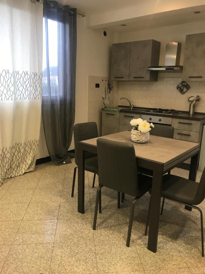 Appartamento Sulla Piazza 90 M Dal Mare アンツィオ エクステリア 写真